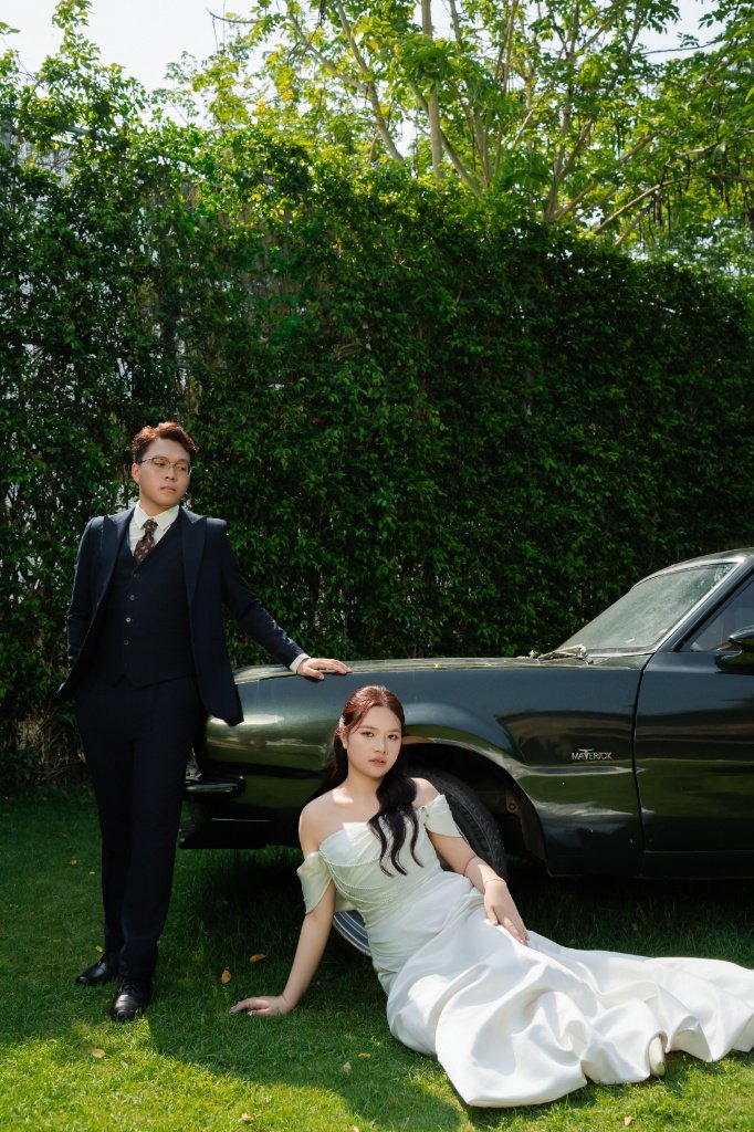 Car laying